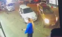 81 yaşındaki sürücü araçla markete daldı: O anlar kamerada