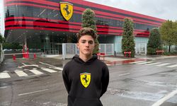 Alp Aksoy Ferrari Sürücü Akademisi kadrosuna girerek tarihe geçti