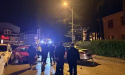 Ankara Çubuk'ta iki otomobilin çarpıştığı kazada 2 kişi yaralandı
