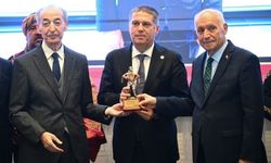 Ankara sporuna katkı sağlayan isimler törenle ödüllerini aldı