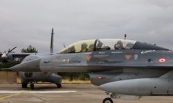 Ankara'da dikkat çeken F-16 uçuşu: Yeni test filosu görevde