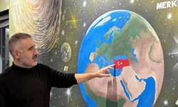 Ankara'nın duvarlarına tarih çizen ressam: 100'den fazla kamu binasını renklendirdi