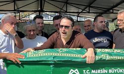 Atilla Taş kızını gözyaşları içinde son yolculuğuna uğurladı