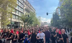 Atina’da eğitim protestosu: 10 binden fazla kişi yürüdü