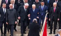 Anıtkabir’deki görüntü tartışmasına Dervişoğlu’ndan açıklama