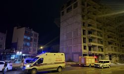 Bir yılda 7 kez üst geçitten atlamak isteyen şahıs, bu defa inşaatın tepesine çıktı