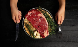Carnivore diyeti sağlıklı mı? Uzmanından uyarı