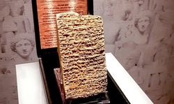 Dünyanın en eski aşk şiiri İstanbul’da: 4 bin yıllık tablette ne yazıyor?
