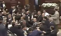 Ermenistan parlamentosunda yumruklu kavga! Oturuma ara verildi