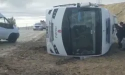 Erzurum'dan Ankara'ya giden cezaevi aracı devrildi: Yaralılar var