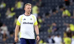 Fenerbahçe'de Dirk Kuyt dönemi: Eski takımı Liverpool'a karşı sahaya çıkacak