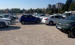 Gaziantep’te pes dedirten park! Aracını ortaya bıraktı, çıkışları kapattı