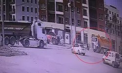Hatay’da feci kaza! Hafriyat kamyonunun altında kalan motosikletli öldü