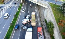 İstanbul’da 5 araç birbirine girdi! TEM’de trafik yoğunluğu
