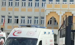 İstanbul'da lisede bıçaklı kavga: 2 öğrenci yaralandı