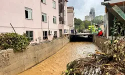 İstanbul'da selin ardından Ayazağa'da yıkım: 3 kişi hâlâ kayıp