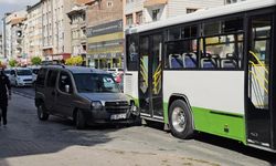 Kayseri’de akrabasını bıçakladı: Kaçarken halk otobüsüne çarptı