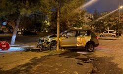 Kayseri’de SUV ile hafif ticari araç çarpıştı: 4 yaralı