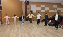 Keçiören’de tiyatroseverler sahneye hazırlanıyor: Eğitimler başladı