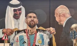 Lionel Messi'nin Dünya Kupası zaferi Katar'da dev duvar resmiyle ölümsüzleştirildi