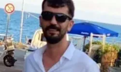 Mersin Tarsus’ta motosiklet kazası kamerada: 32 yaşındaki sürücü 6 gün sonra hayatını kaybetti