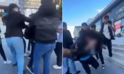 Okul çıkışı dehşet! Öğrencilerin bir çocuğu darbettiği anlar kamerada