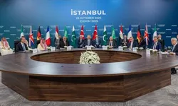 Ortadoğu’da dengeler değişiyor: Türkiye yeni bir diplomasi merkezi mi oluyor?