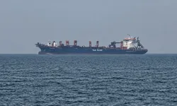 Romanya tanker yangını: Wine Trader'da 8 mürettebat için arama sürüyor