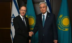 Tokayev ve Herzog, CICA Zirvesi kapsamında Bakü'de bir araya geldi