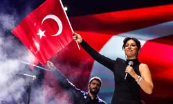 Yenimahalle’de Cumhuriyet coşkusu Zara konseriyle başladı