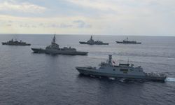 Türk savaş gemisi TCG Burgazada, NATO filosuyla Akdeniz'de buluştu