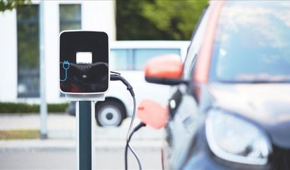 Elektrikli araç pazarında zirve değişti: O marka hepsini geride bıraktı!