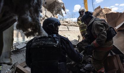 Ukrayna'da yıkım sürüyor