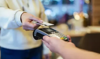 Kredi kartı ve kredi borcu alarm veriyor