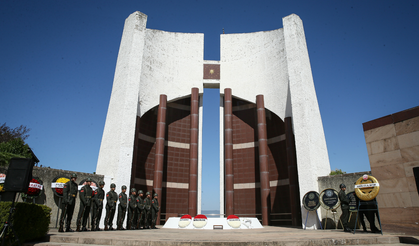 Cumhurbaşkanı Celal Bayar, Vefatının 39. Yılında Gemlik’te Kabri Başında Anıldı