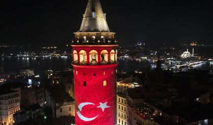 Teknofest İstanbul’un tanıtım videosu Galata Kulesi’ne yansıtıldı