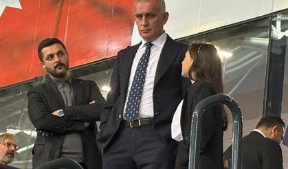 Milli maç öncesi protokolde kriz: Hacıosmanoğlu isimliği yırtıp attı