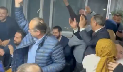 AK Partililer, Bayrampaşa seçim sonucunu sloganla kutladı