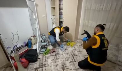 Evlerindeki kıyafet dolabından cephanelik çıktı: Savunmaları 'hasmımız çok' oldu!