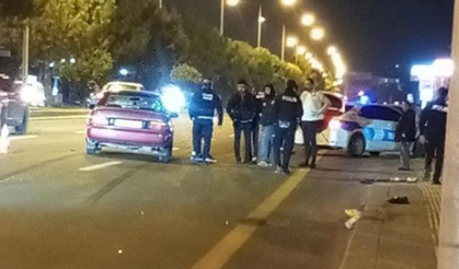 Ankara’da feci kaza kameralara yansıdı: Yaya geçidinde otomobil çarptı