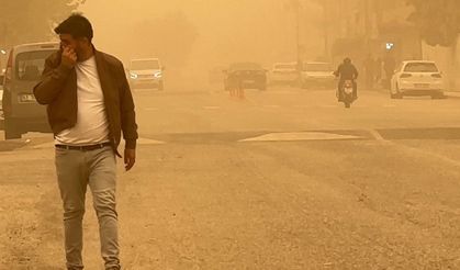 Göz gözü görmedi: Suriye’den gelen toz bulutu Şanlıurfa’yı esir aldı