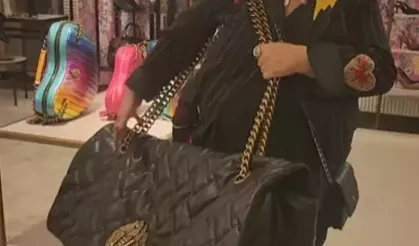 Safiye Soyman'ın dev çantası olay oldu!