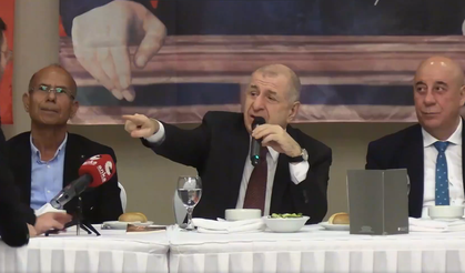 Ümit Özdağ muhabiri işaret etti: 'Beni içeri attıran bu arkadaş'