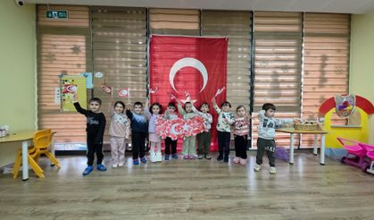 Düzce’de miniklerden bayrak sevgisine renkli başlangıç