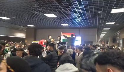Marmaray'da terör örgütü destekçileri çevreye rahatsızlık verdi