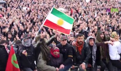 Van'daki Nevruz etkinliklerinde terör örgütü PKK marşı okundu