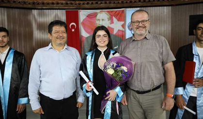 Otomotiv teknolojisi bölümünün tek kızı mezun oldu