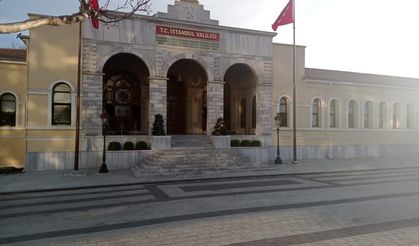 İstanbul Valiliği'nden çöken bina açıklaması: Can kaybı ya da yaralanma yok