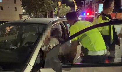Aksaray’da direksiyon başında kalp krizi geçirdi! Yardımına polis ekipleri yetişti