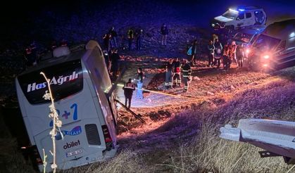 Amasya'da yolcu otobüsü şarampole uçtu! 2'si ağır çok sayıda yaralı var